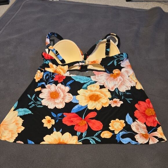 Black and Orange Bustier Swim Camisole - Picture 3 of 5